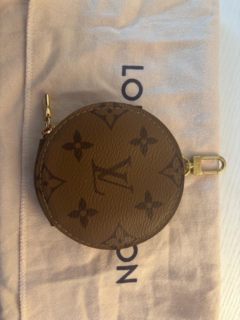 Louis Vuitton Brown Monogram Round Key & Card Holder with Gold Hardware
